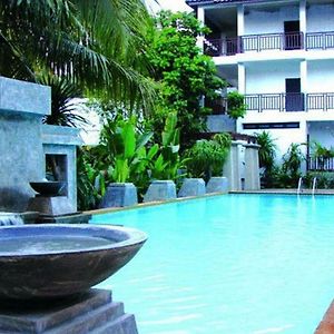 Holiday Park